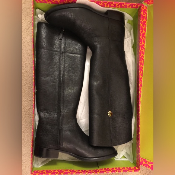 Extremely gently used Tory Burch Jolie Riding Boots. Black and brown - Picture 4 of 7